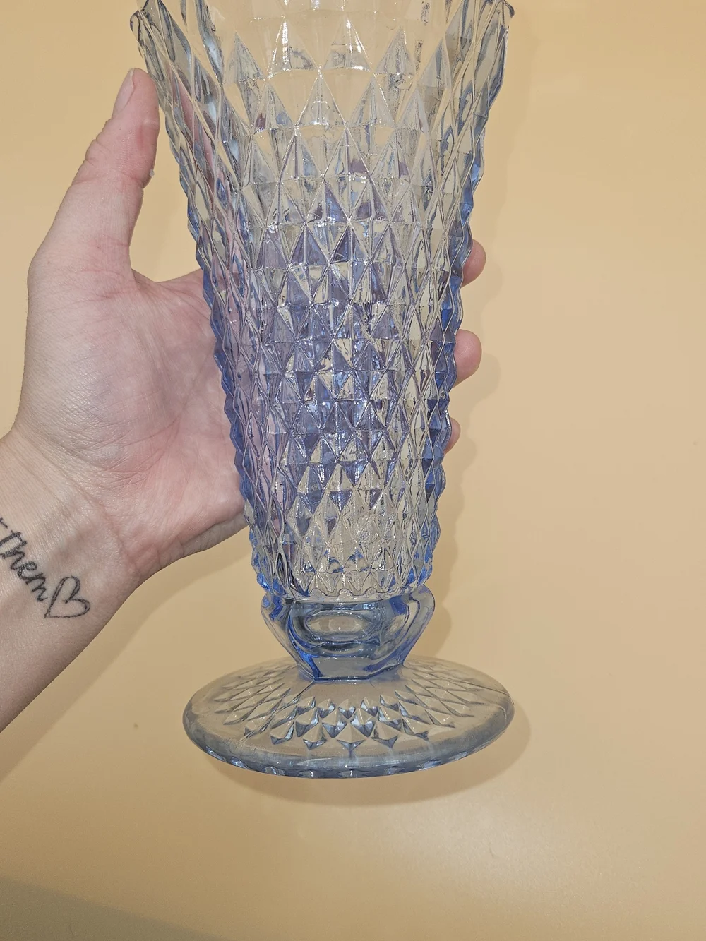 Indiana Glass Light Blue Diamond-Pattern Vase